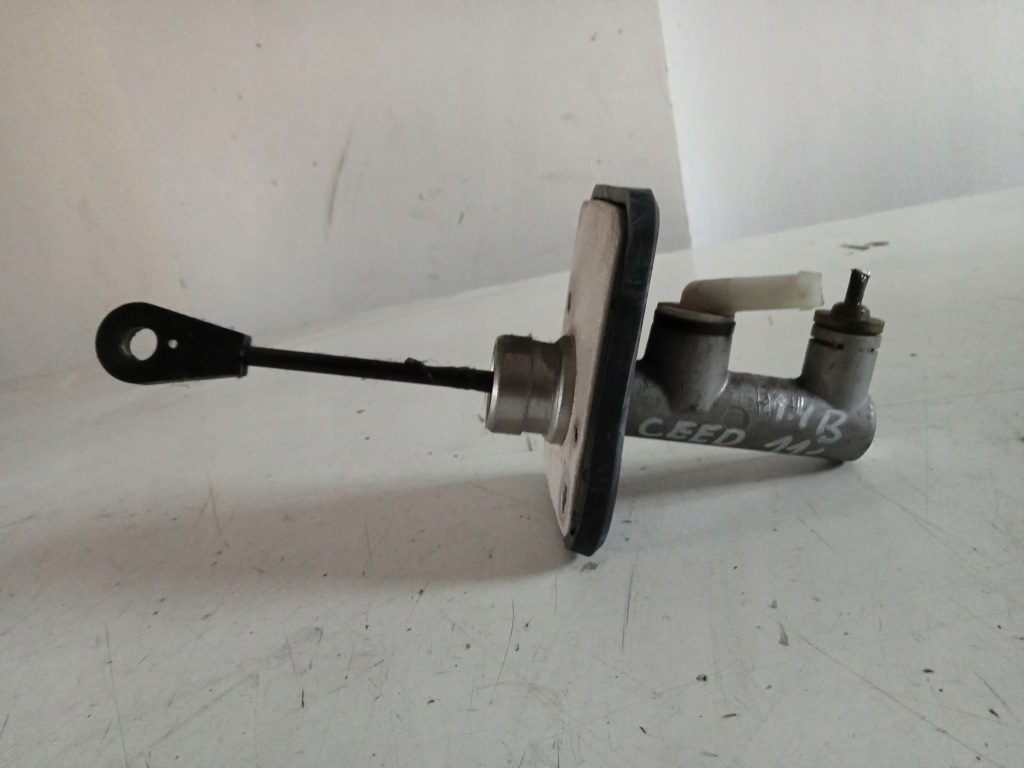 фото №1, Kia ceed i 07-12 помпа насос зчеплення