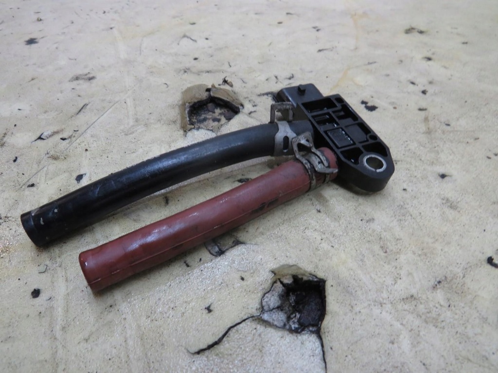 фото №5, Клапан вакууму qashqai j11 1.5 dci 8200790180