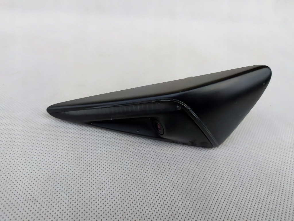 фото №1, Tesla s x поворотник камера правая