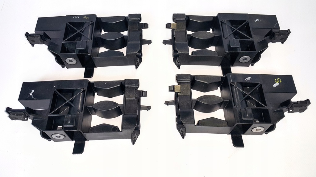 фото №9, Лівий кронштейн напрямна кронштейн поперечина передній vw arteon 3g8805821