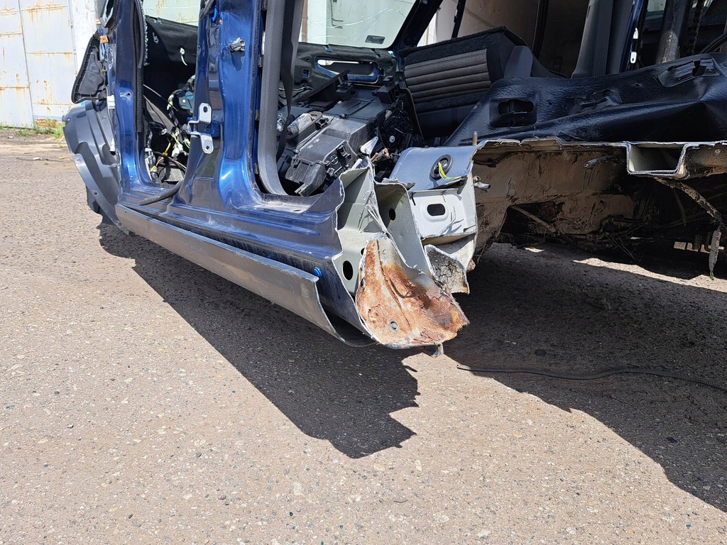 фото №4, Fiat sedici 09- порог левый блок двигателя средний четверть