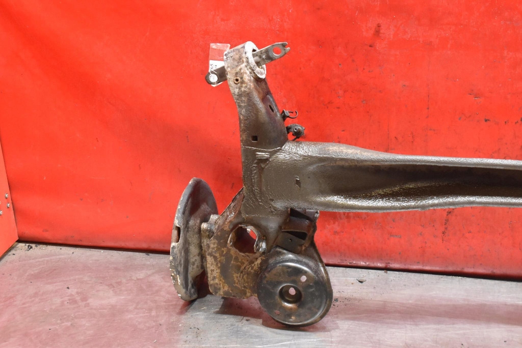 Ось задний  задняя балка citroen c4 grand picasso 2 2 2.0 bluehdi 150 km 13-17 Оригинал