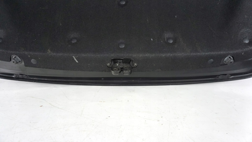 Комплектна кришка багажника задній задня задня renault fluence 10-13 2010-2013 nv676 в Україні