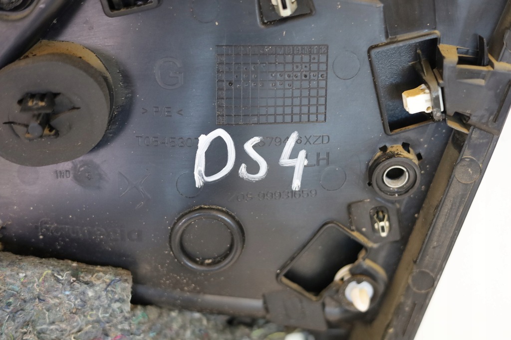 фото №12, Сиденья заднее сиденье середина салон citroen ds4 2022r performance line