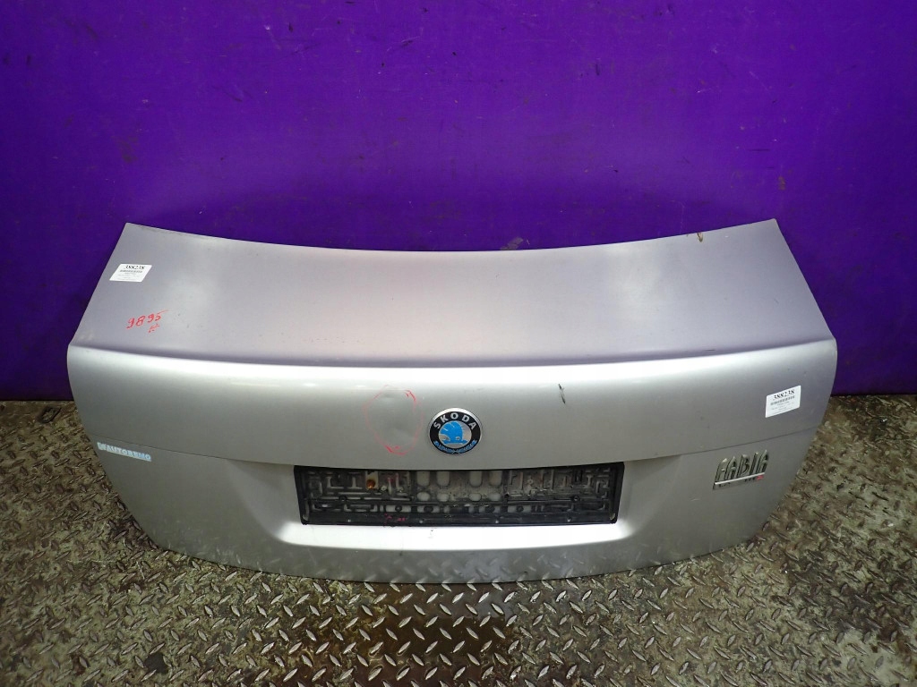 Купить Skoda fabia 1 99-04 седан крышка багажника задняя