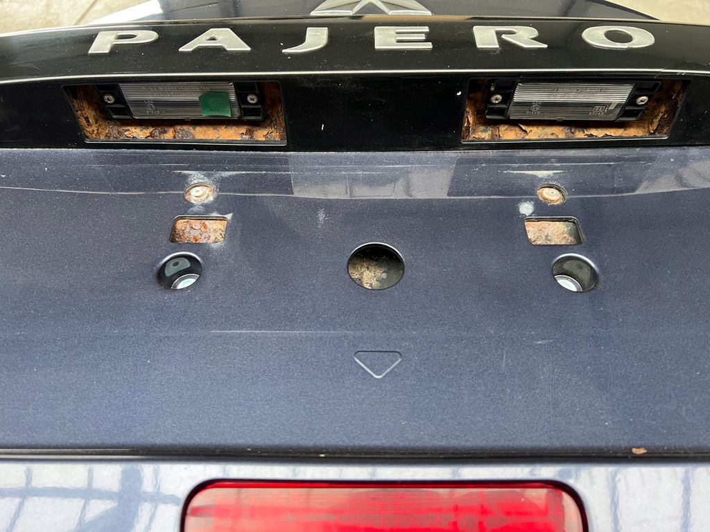 фото №13, Крышка багажника задняя задняя багажника с защита колеса запасного mitsubishi pajero iv