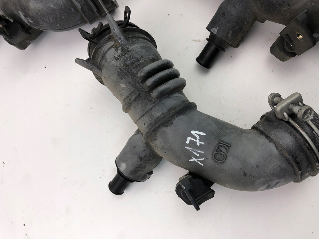 фото №7, Toyota yaris iii 1.5 hybrid труба wąż воздуха 17880-0m090