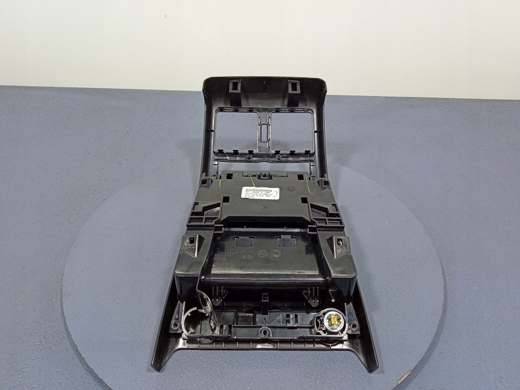 фото №5, Mercedes gls x166 бардачок защита корпус туннель задняя 16941882