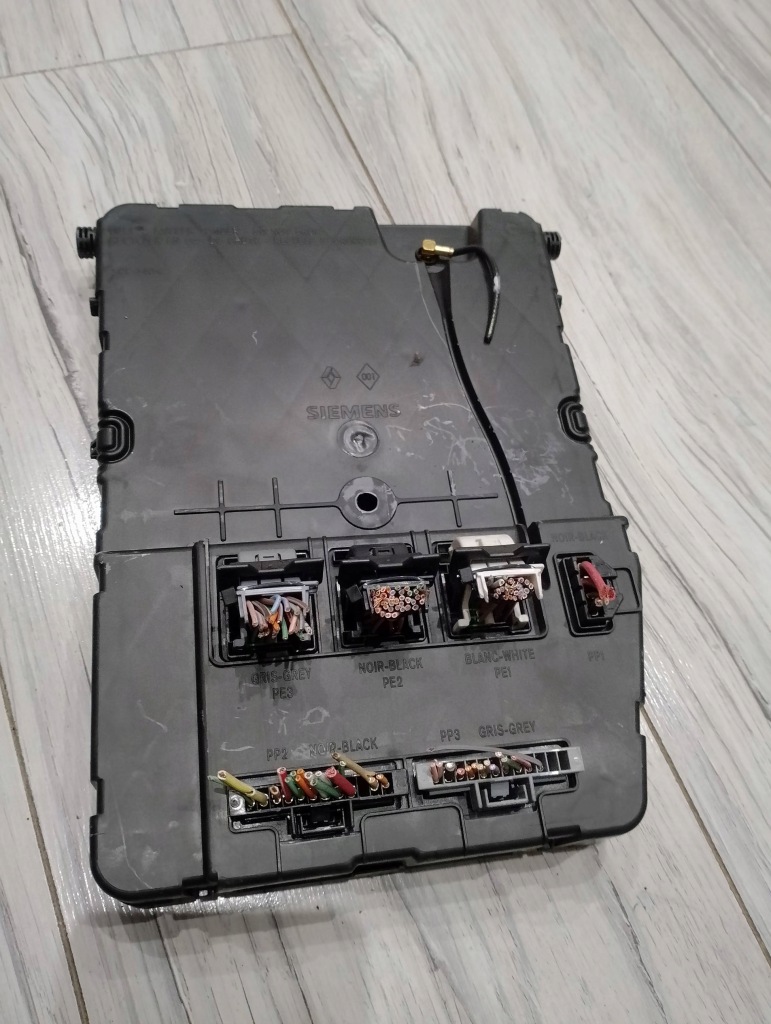 фото №2, Модуль uch n3 renault scenic ii 2.0 dci 8200433197