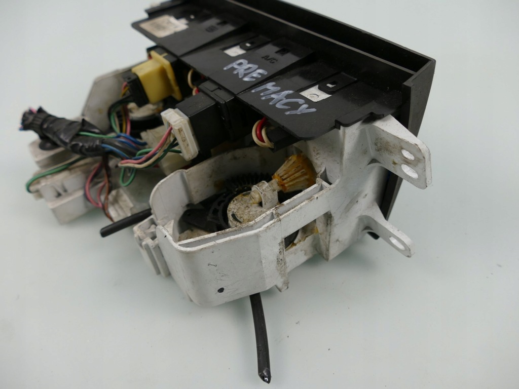 фото №2, Mazda premacy панель керування обдув вентиляція