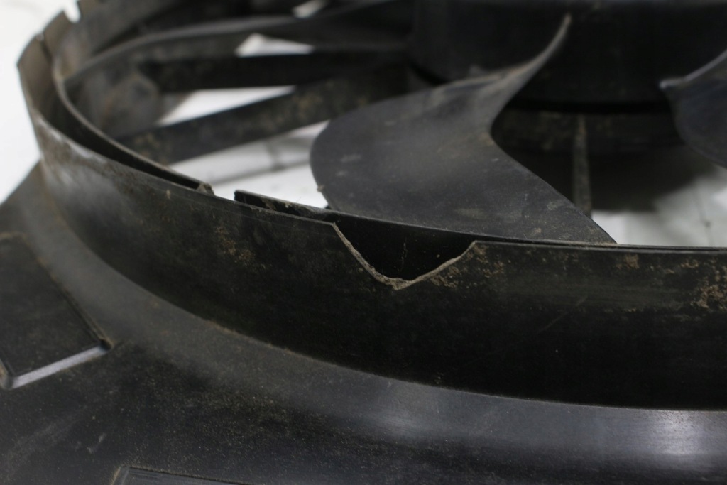 Mercedes w117 вентилятор радиатора 0130308425 Цена