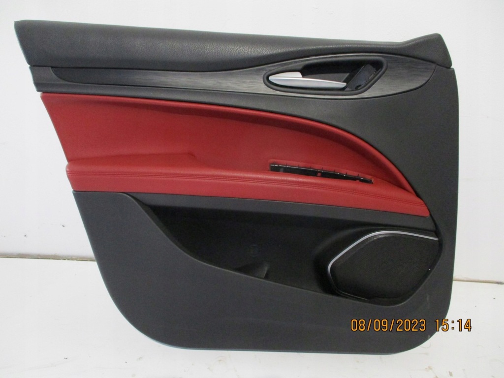 фото №3, Оббивка двері alfa romeo stelvio передні перед