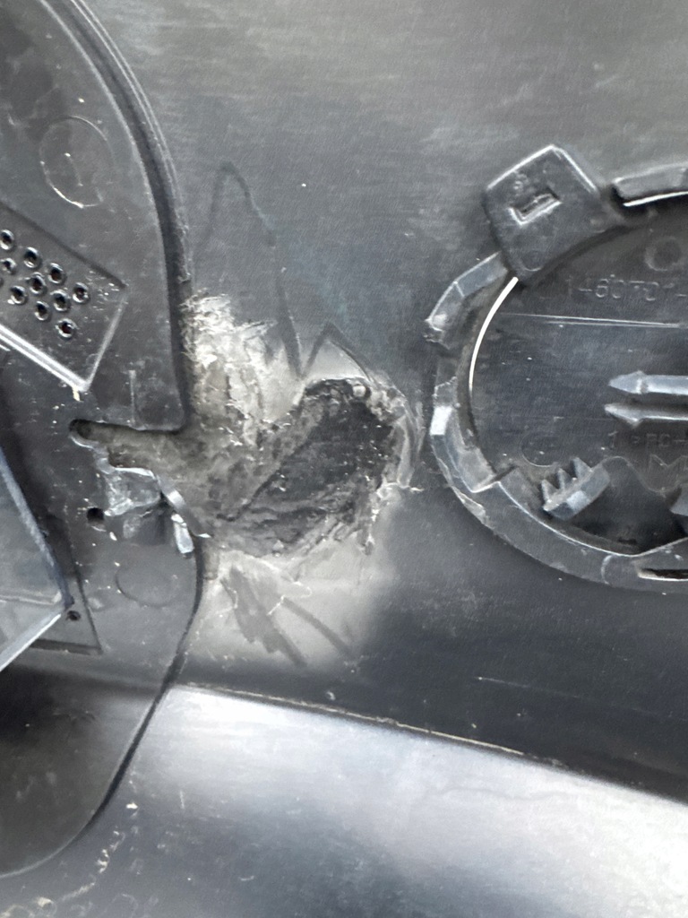 фото №13, Бампер передній tesla model 3 1530701 04 f + плита pod бампер