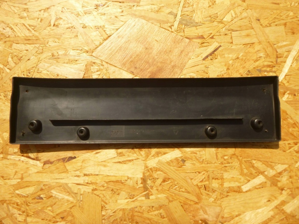 фото №2, Mini cooper s r52 r53 молдинг підкладка номерного знака бампер перед 51111491079