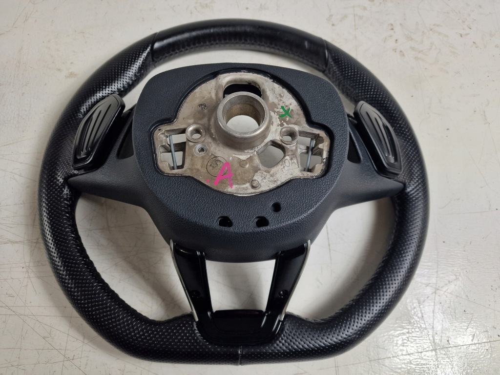 фото №10, Skoda octavia iv rs воздуховод мультифункция 5e3419093bb 5e3959542j