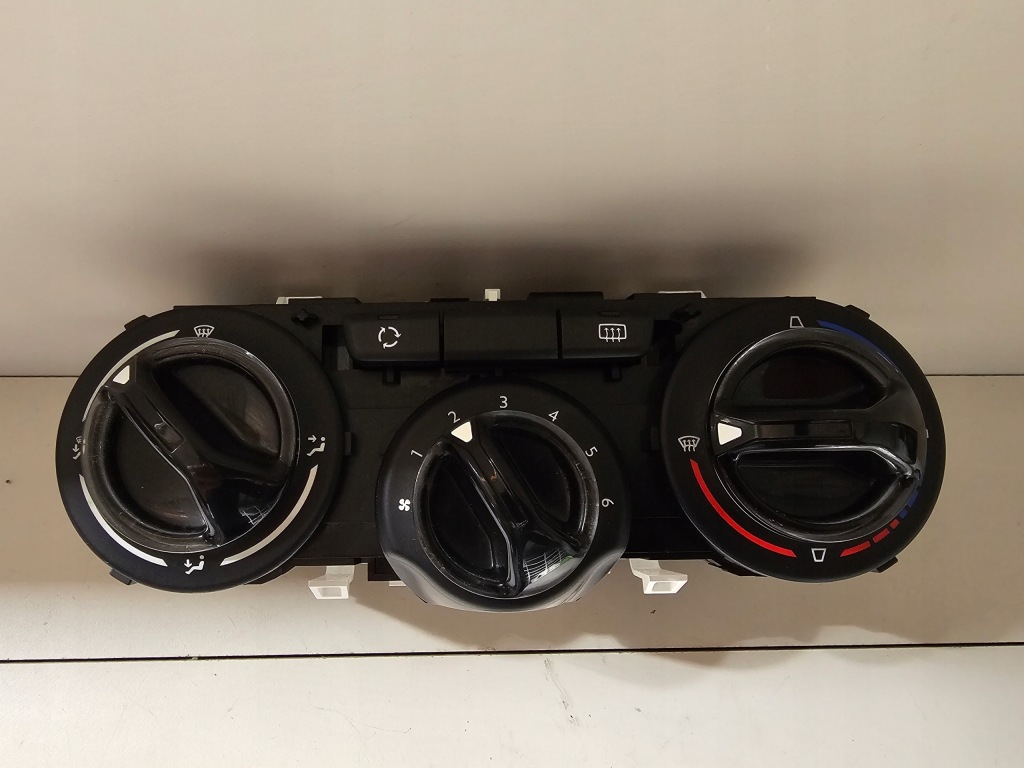 фото №1, Панель обдув peugeot 208 i 96722486zd