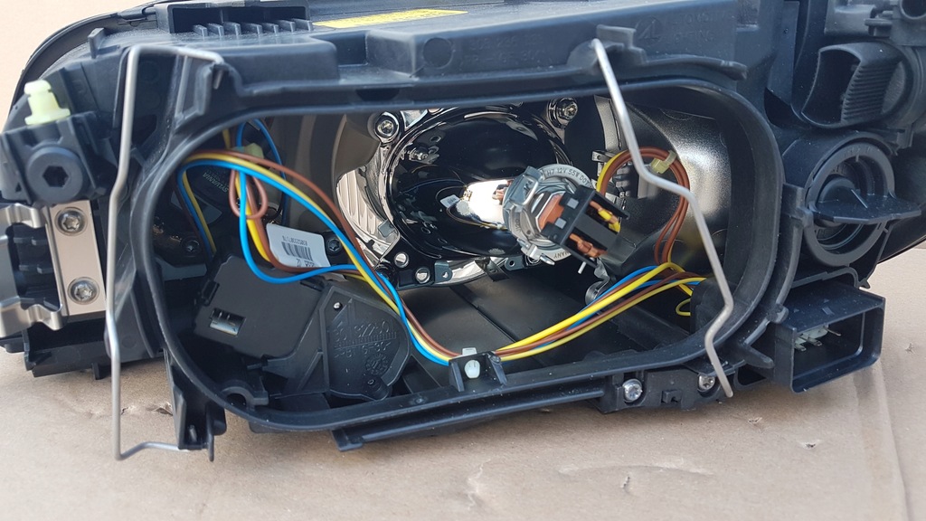 фото №15, Лампа перед правая volvo c70 ii обычная 06-09 идеальное состояние 31383182