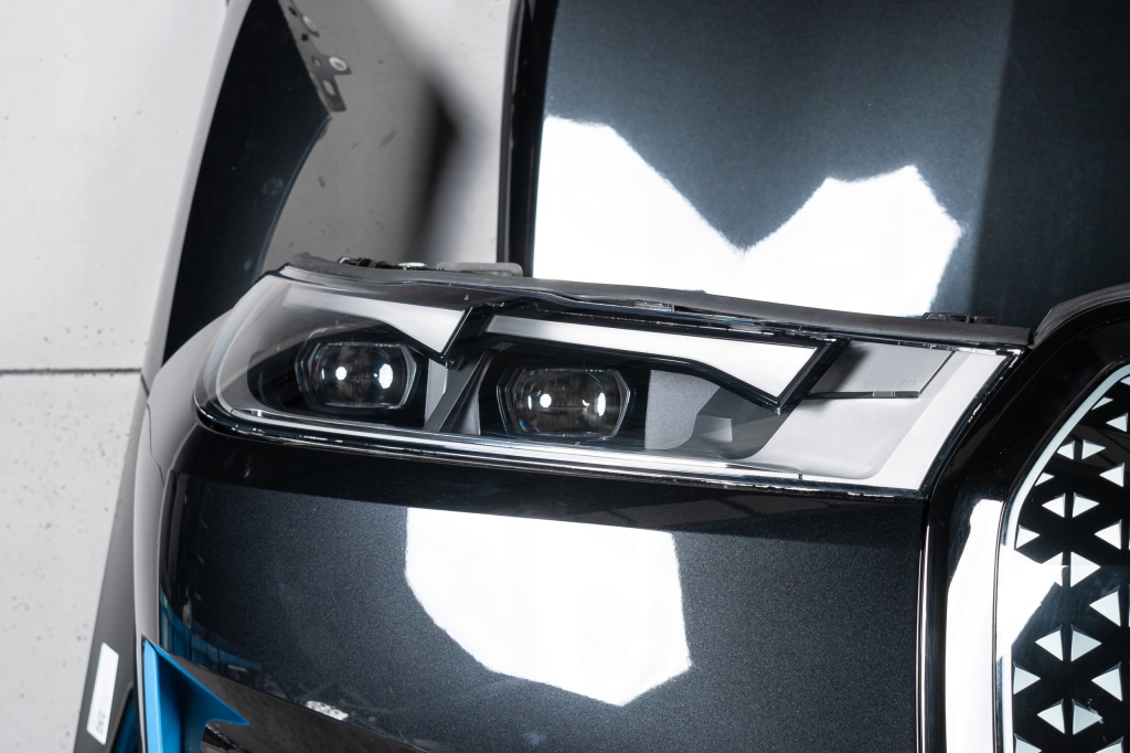 фото №8, Bmw ix i20 капот крыло бампер pas радиатор лампы led бампер перед