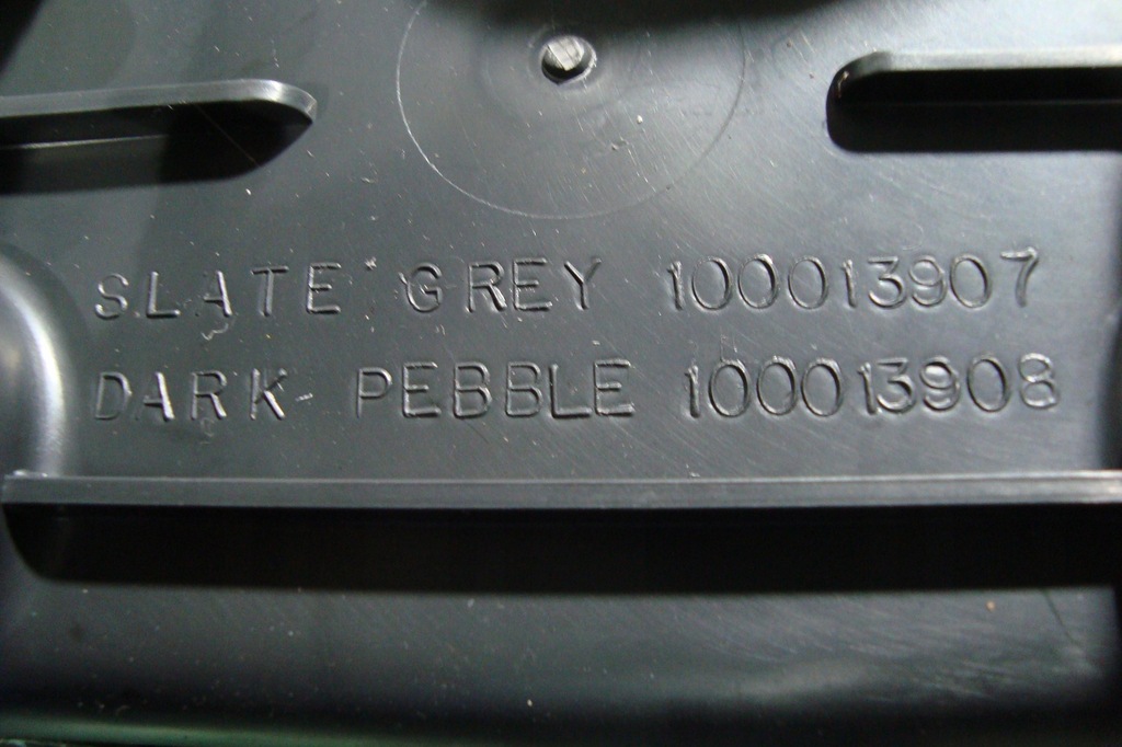 фото №10, Підлокітник тунель середній бардачок dodge journey 08-11 europa