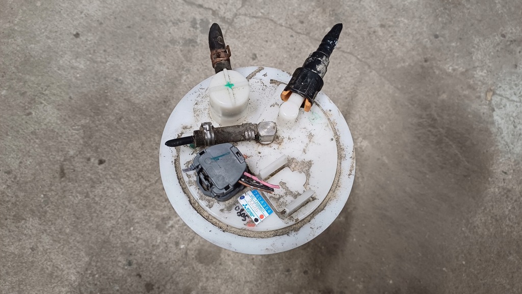 фото №1, Mitsubishi space star ii 1.2 насос топлива 1760a354