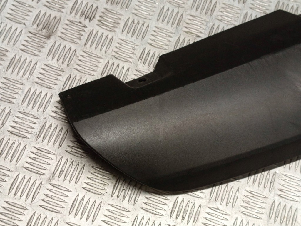 фото №8, Fiat оригинальный номер 735714171 500e молдинг диффузор накладка бампера заднего задняя