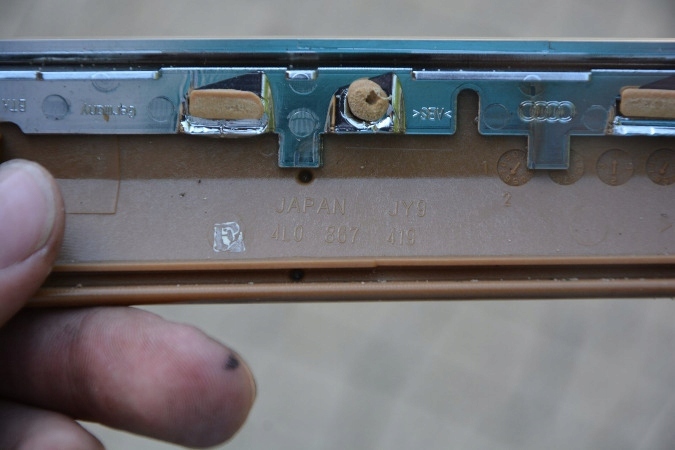 фото №8, Декори накладки audi q7 4l 3,0tdi 09r ly7g 4l0864261