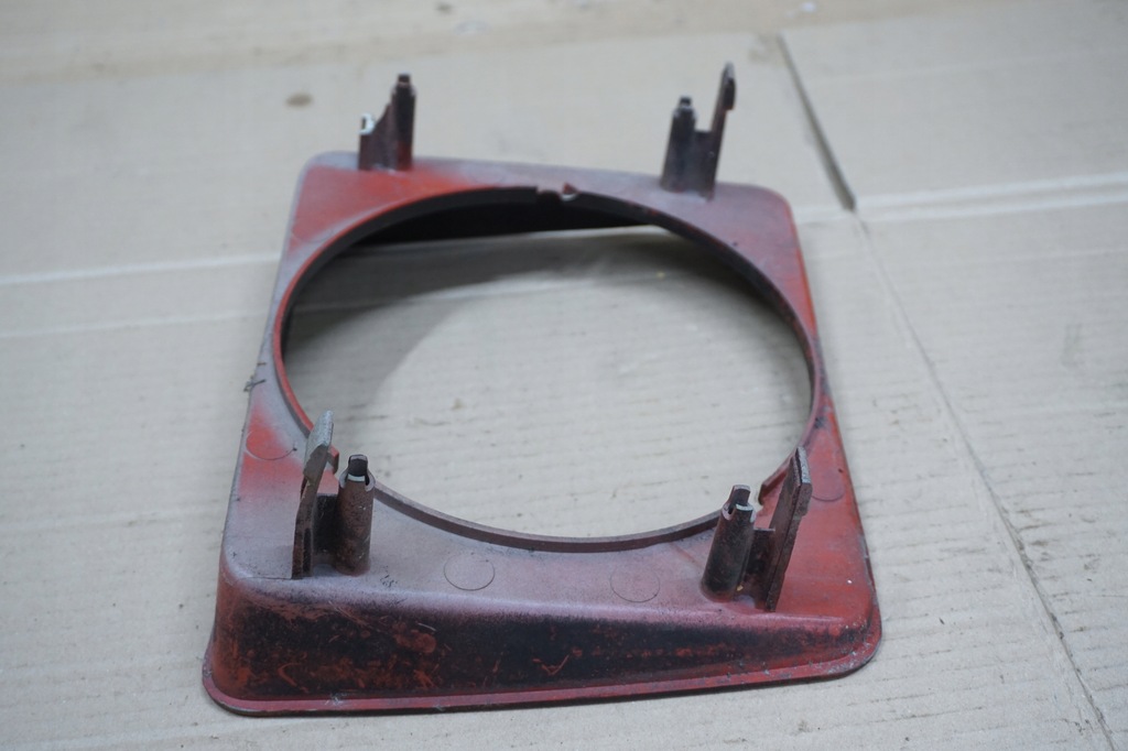 фото №11, Suzuki samurai рамка корпус лампы правый перед решётка радиатора решётка радиатора 410 413