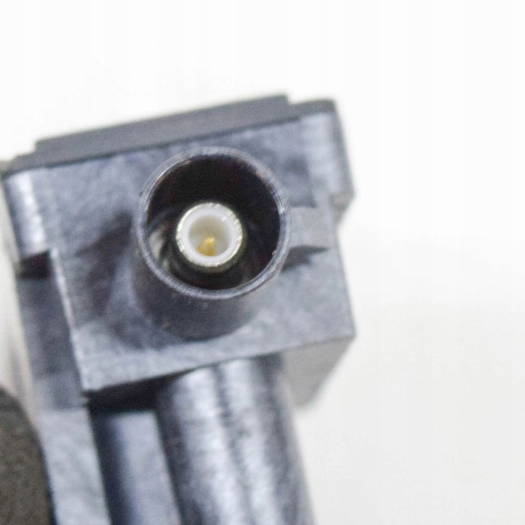 Tesla model 3 2020 ліва сторона камера на крила бічний Недорого