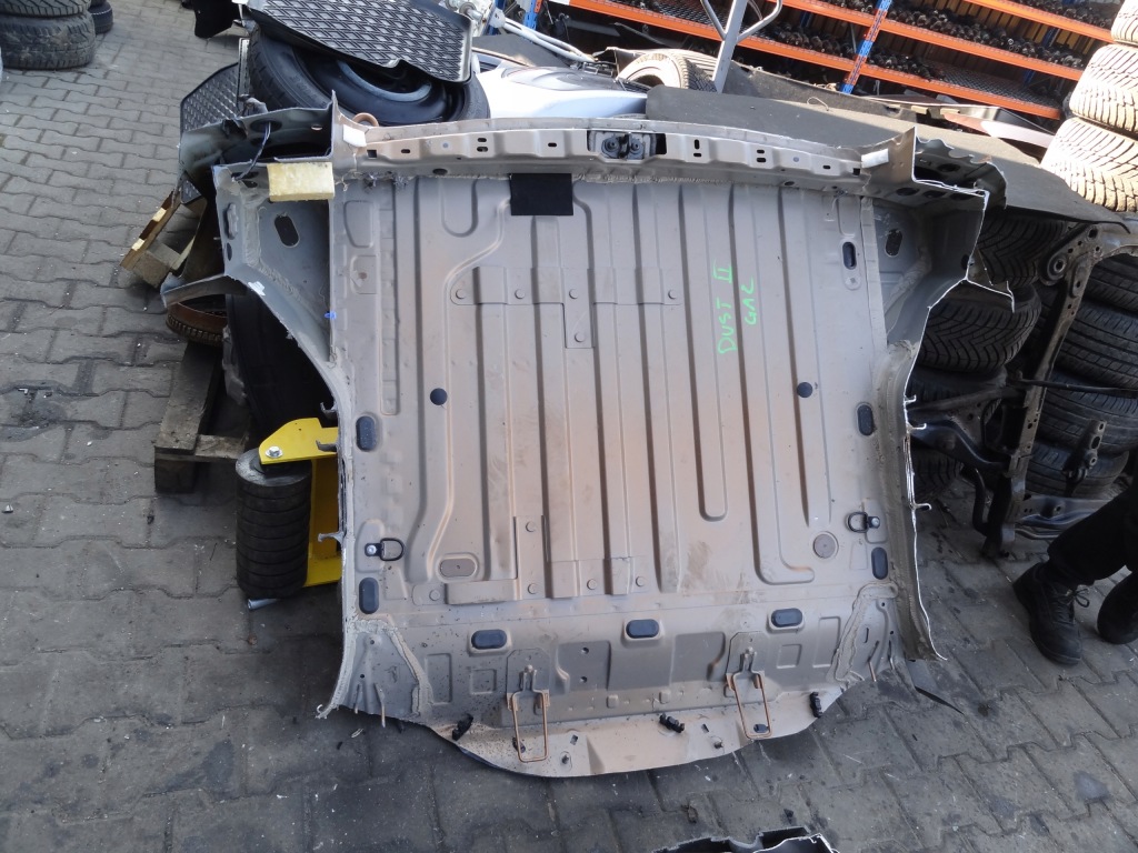 Купити Dacia duster ii 2018 pas задній з підлога стіна задня оригінал