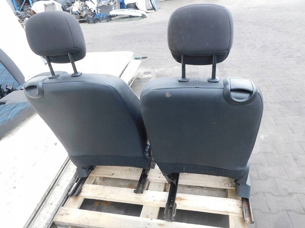 фото №8, Renault clio iii 08r 3d сиденья комплект