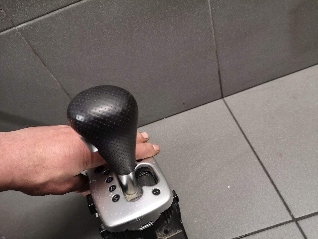 фото №10, Вибірник передач audi rs6 c5 eu прострочена 4b3713041n