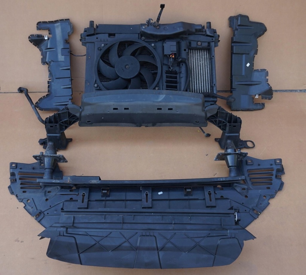 фото №1, Pas передний радиатор 2.0 гибрид комплект citroen ds5