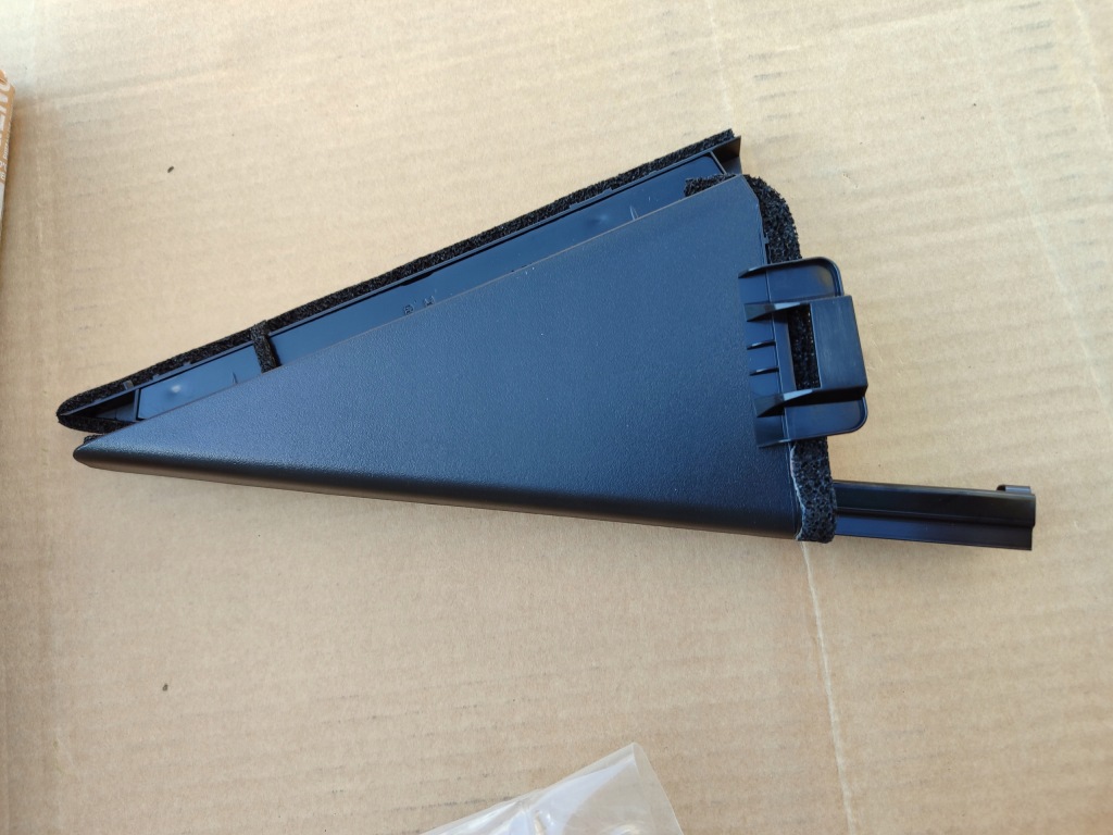 фото №4, Koleos ii трикутник молдинг двері правий tyłl 828721417r