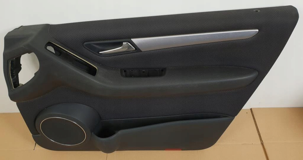 Оббивка двері правий перед w245 a1697201670 Недорого