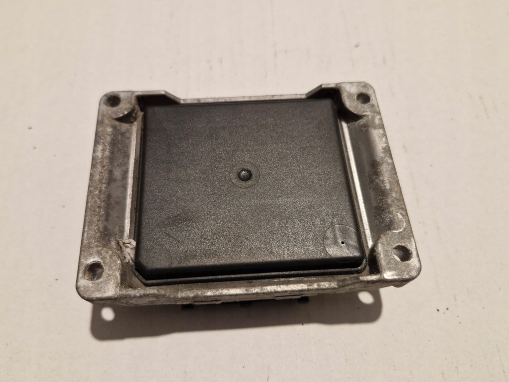 Блок управления бортовой компьютер opel 0261208177 tm 55352933 org в Украине