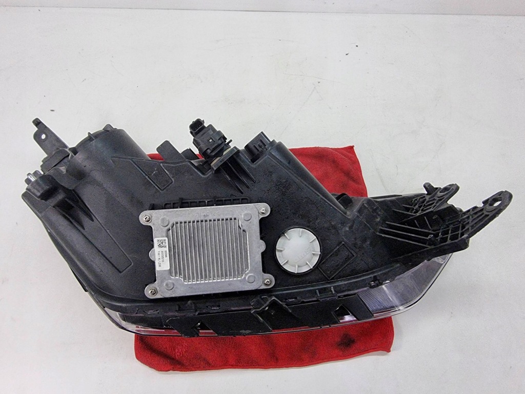 Kgm ssangyong rexton g4 рестайлинг  левая передняя лампа 8310536010 Цена