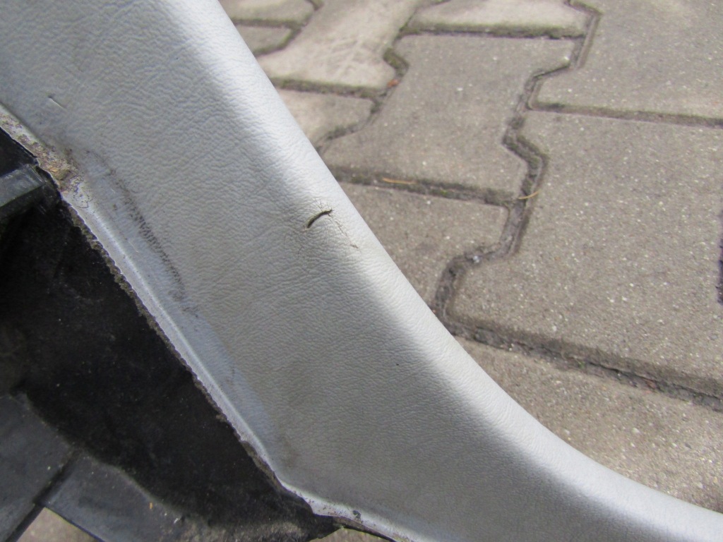 Купити 3 mercedes w124 тунель середній szary