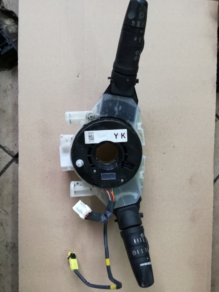 фото №1, Nissan x-trail t30 переключатель комбинированный переключатели