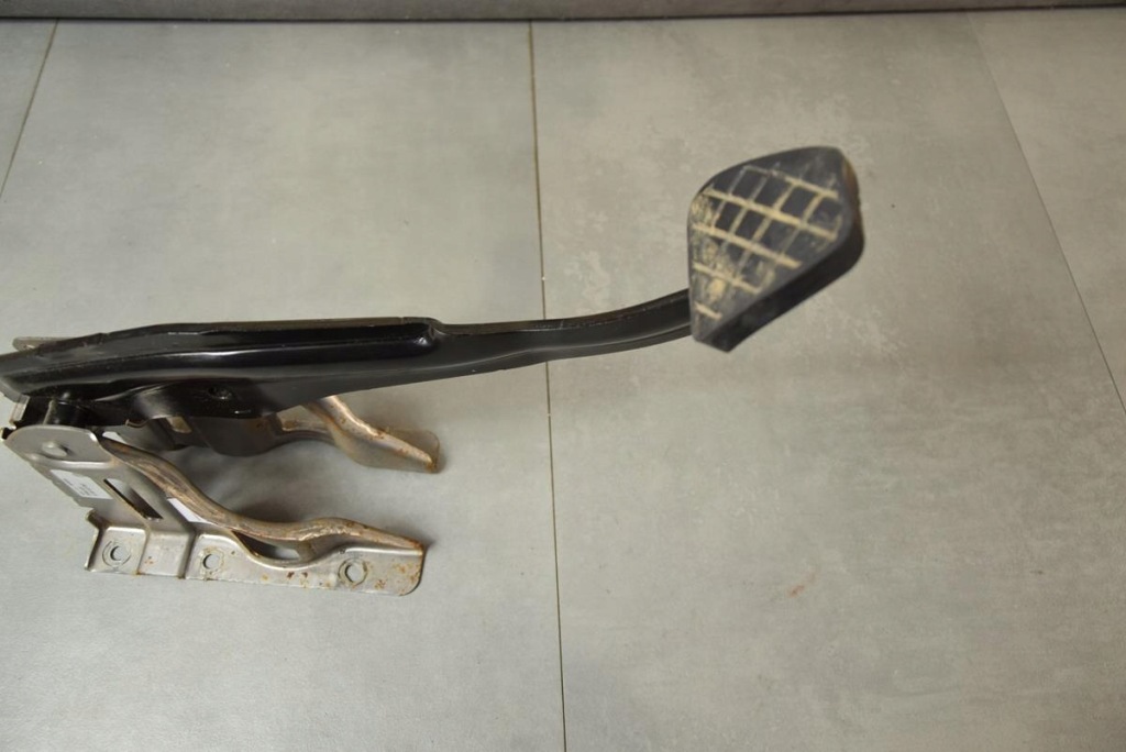 фото №4, Vw amarok педаль тормоза 2h0721057b