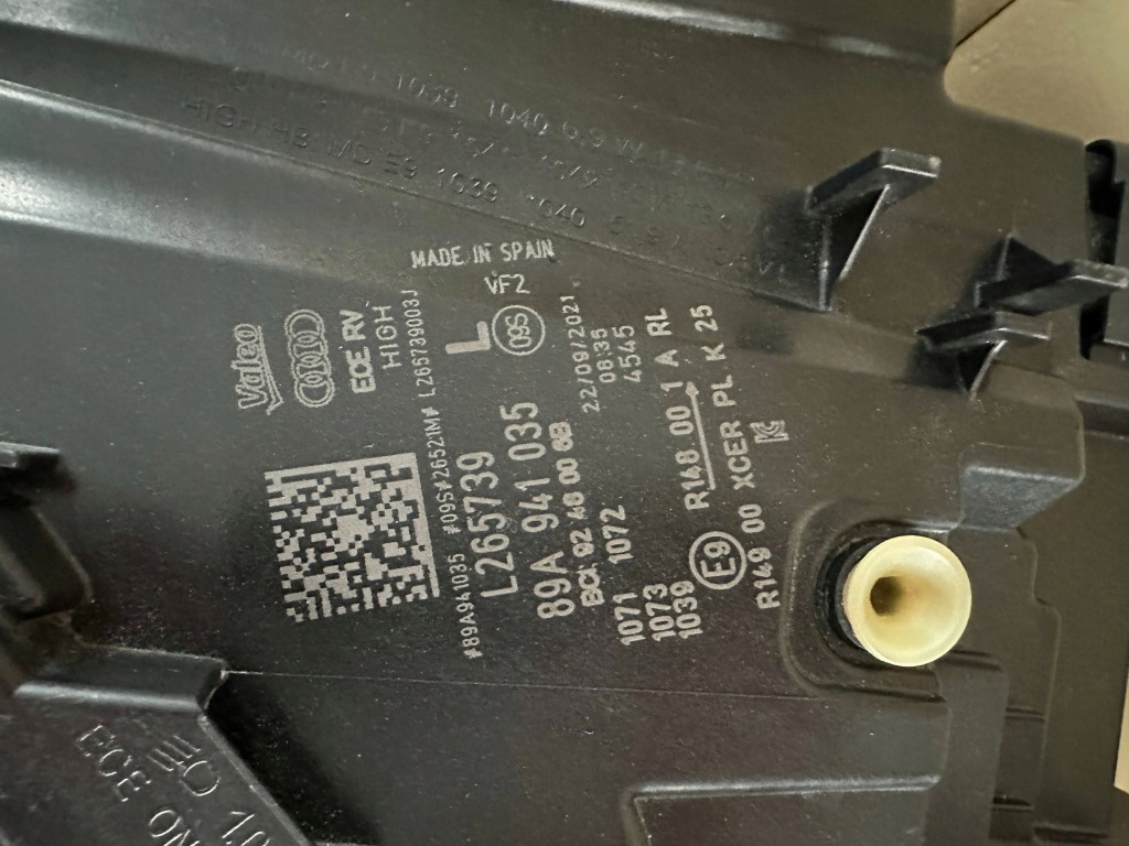 фото №16, Audi q4 sportback e-tron 2022 лампа передня