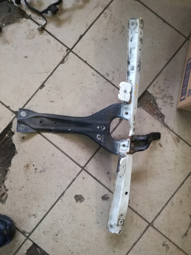 фото №1, Subaru xv 2011 - 2017 rok 2.0i pas передній підсилювач передній верхній