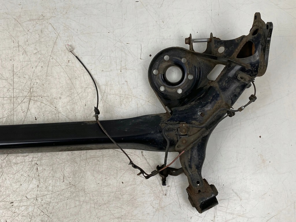 фото №11, 2013 toyota prius xw30 балка osi задній