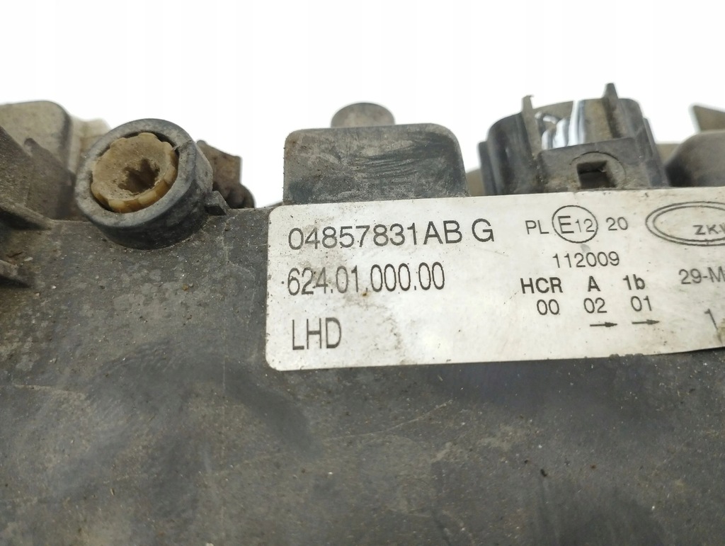 фото №13, Chrysler voyager 2006 ліва сторона лампа передня