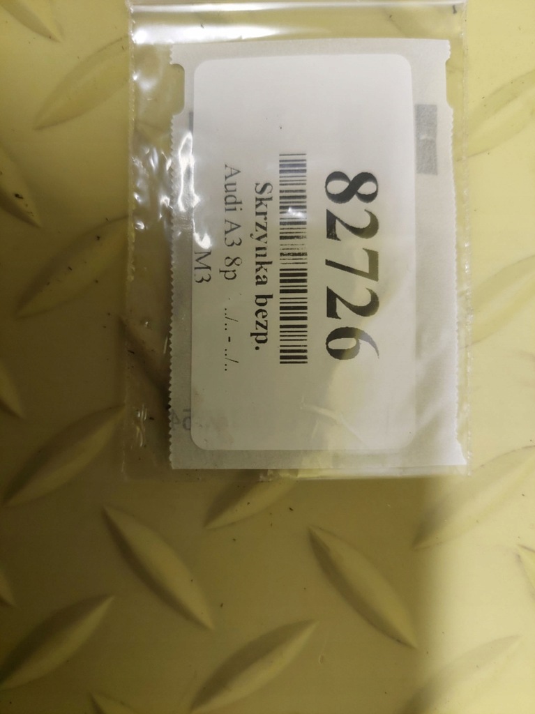 фото №11, Audi a3 8p 2.0 fsi коробка запобіжників 1k0937132d