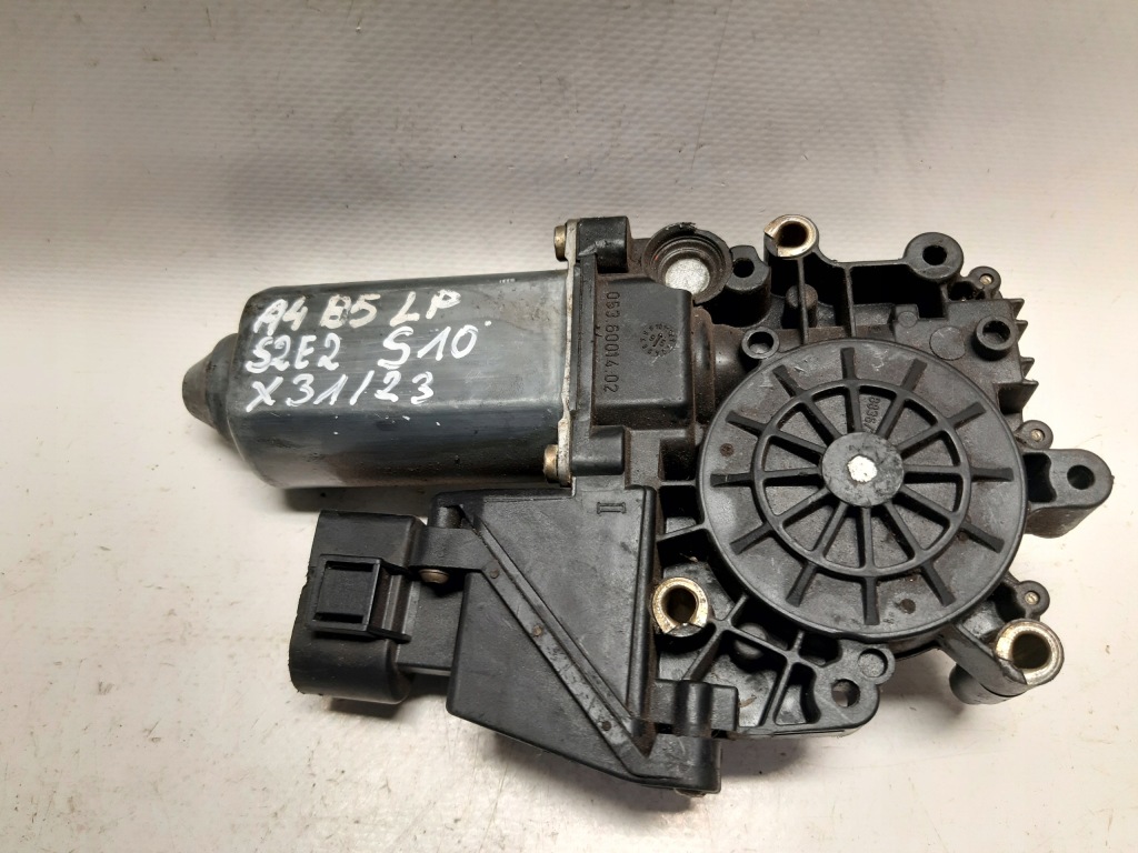 фото №1, Моторчик стекло левый перед audi a4 b5