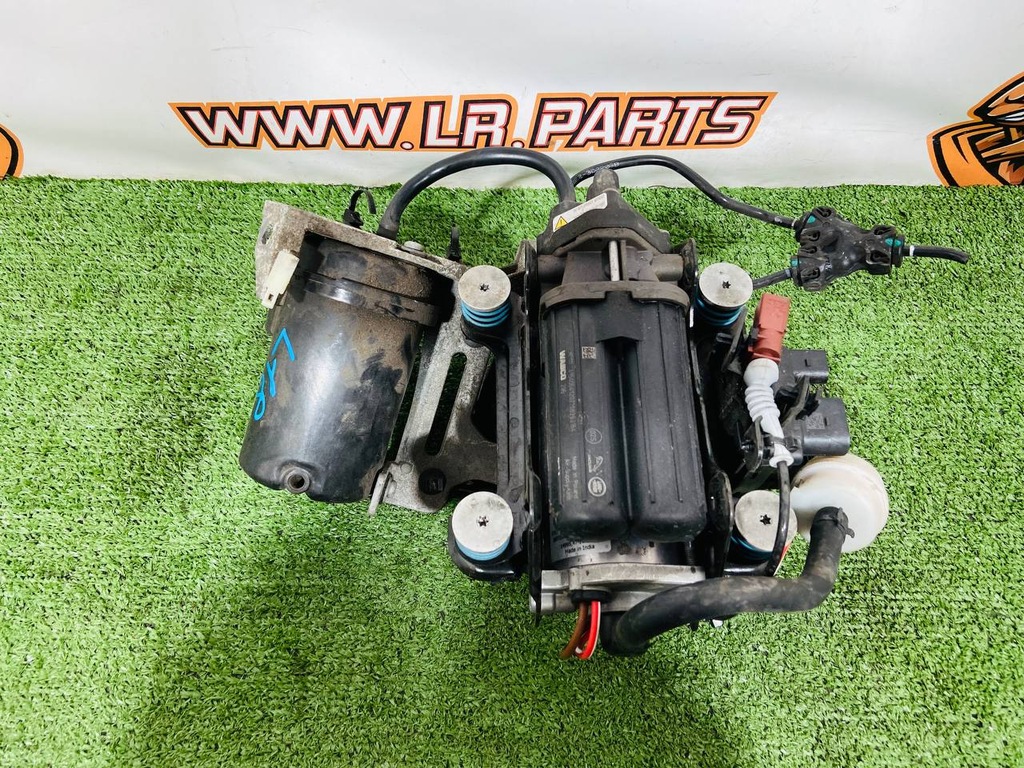 фото №1, Компрессор подвеска пневматический range rover l460 m8e2-3b484-ab