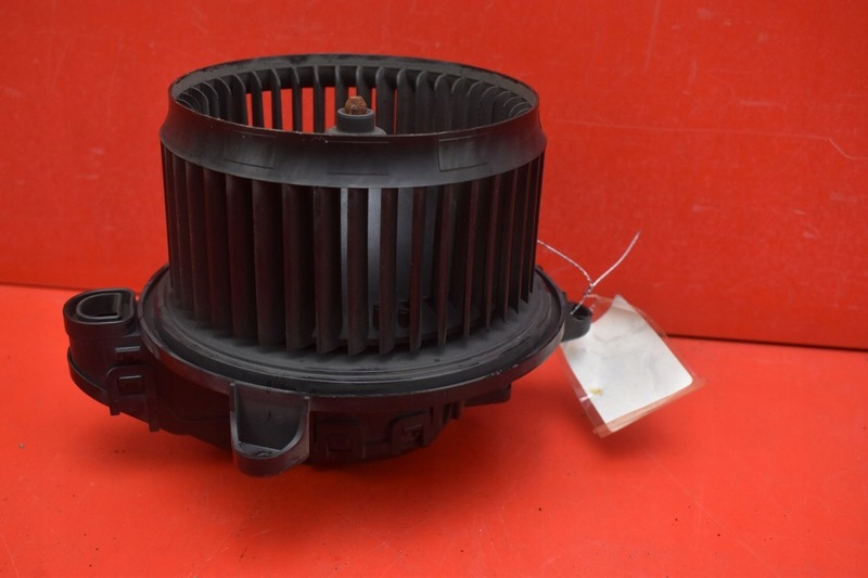 фото №6, Повітродувка вентилятор обдув eu av11-19846-ab ford b-max 08-17