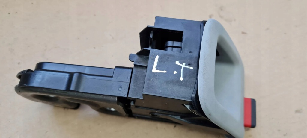 A7 4g замок защёлка сиденье спинка левое  задняя a6 c7 4g в Украине