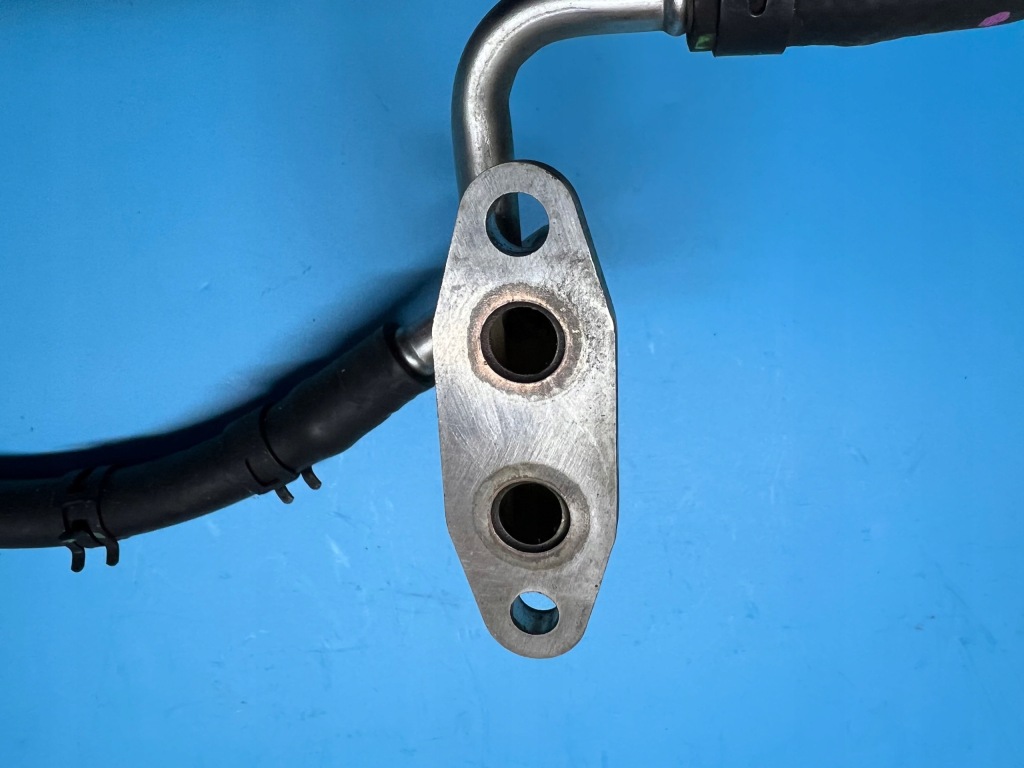 Шланг трубка турбонагнетателя toyota avensis corolla d-4d 2.0 Доставка