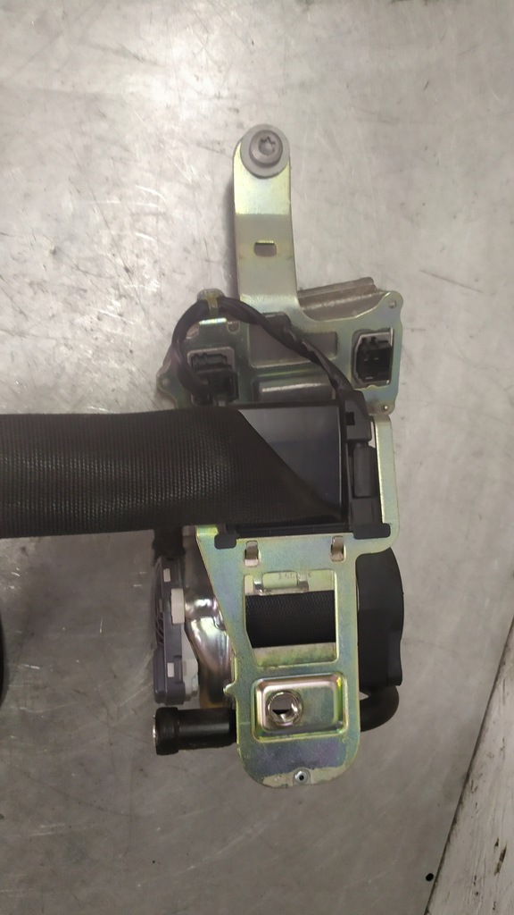 фото №14, Mercedes w204 pas безопасности правый перед